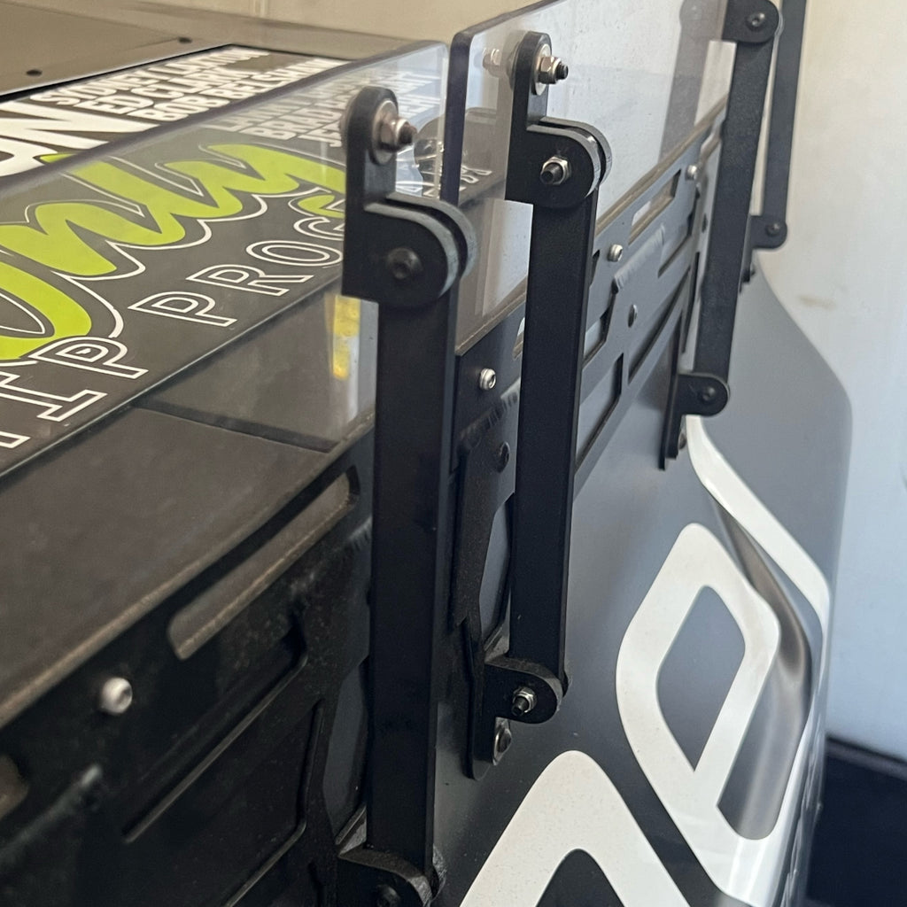 Spoiler Braces